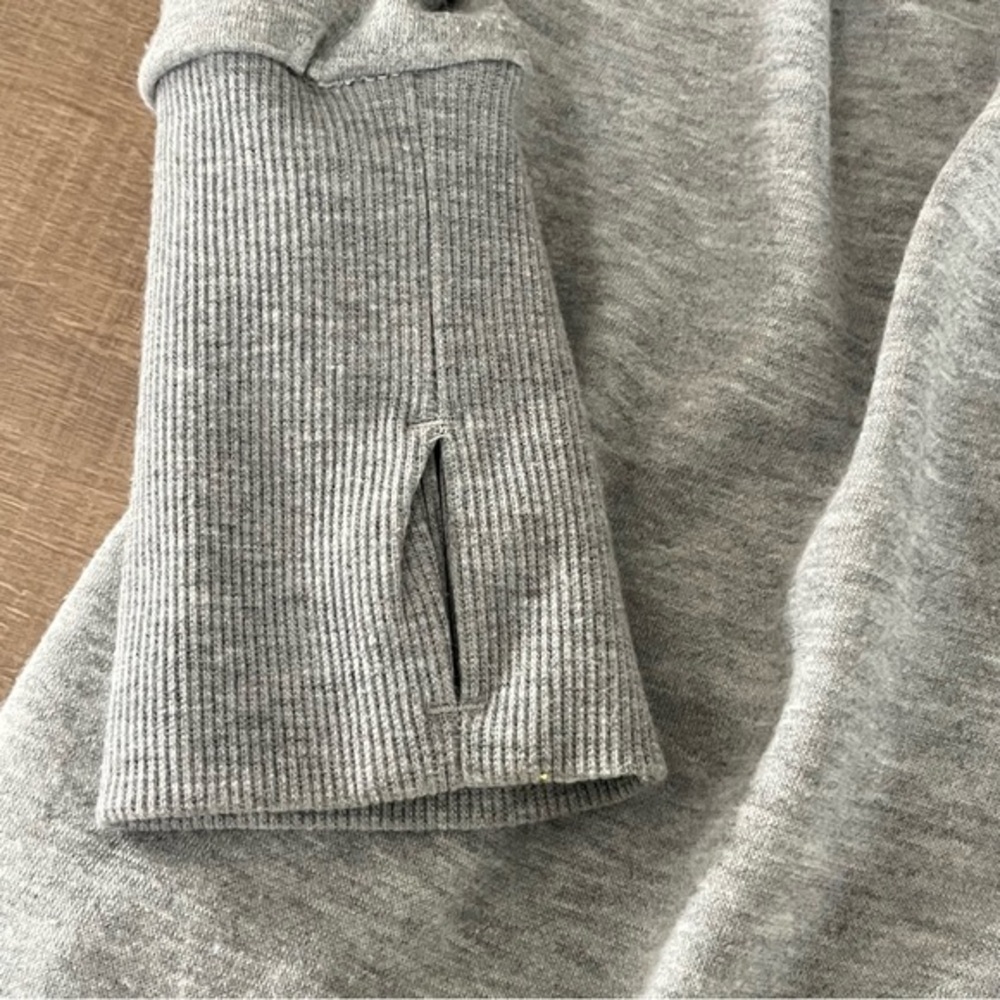 Tahari Sport Women Open Front Long Cardigan Sweater Gray Knit Size XL Thumbholes - Picture 6 of 7